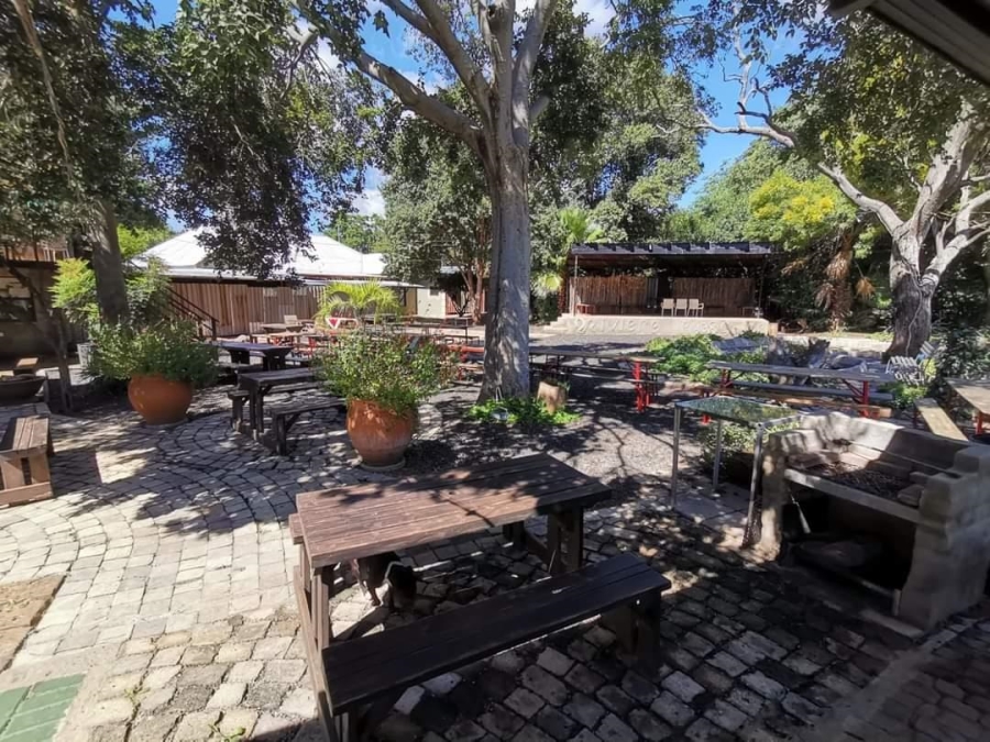 Commercial Property for Sale in Tweeriviere A H North West